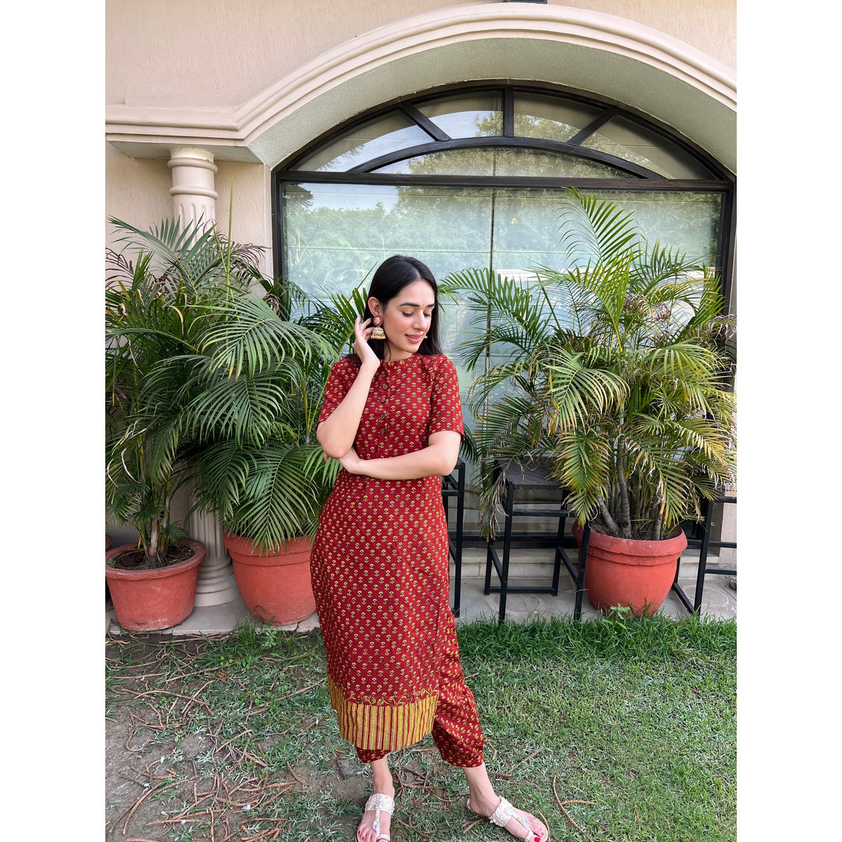Enthralling Women Mustard Yellow & Red Woven Design Kurta with Trousers–  Inddus.in